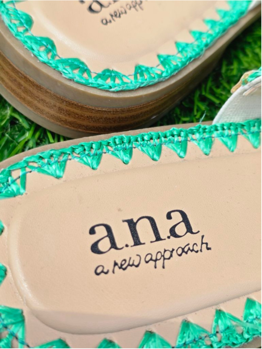 ANA Beige & Green Woven Slide Sandals Women’s Size 10 - Picture 7 of 7